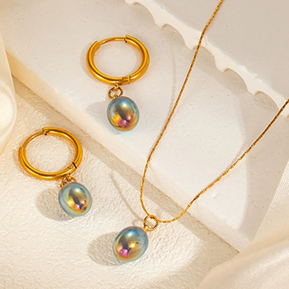 Women's Light Luxury Geometric Titanium Steel Necklace And Earring Set With Electroplating And Water Drop Design