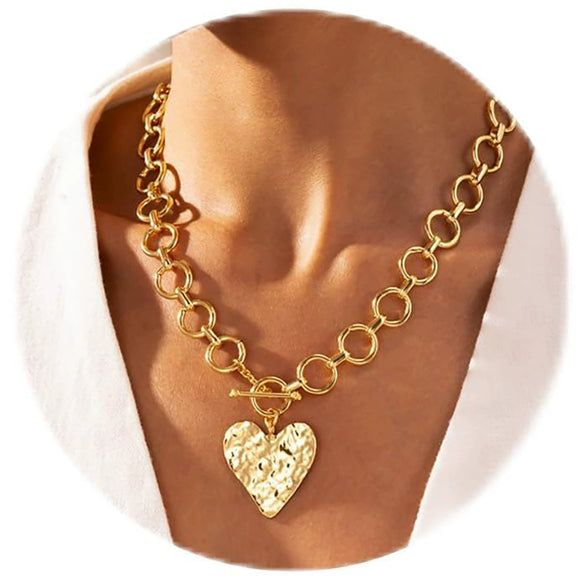 Women's Light Luxury Heart Shape Copper Pendant Necklace With Electroplated Metal Regular Chain Sweet Fashion Clavicle Chain