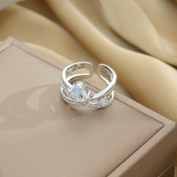 Women's Light Luxury High Grade Zircon Ring With Geometric Design Copper Vacuum Electroplating Of Titanium Steel In Furnace