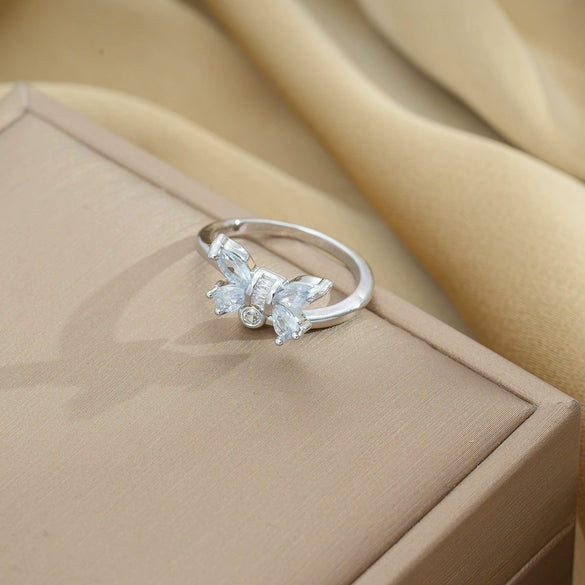 Women's Light Luxury High Grade Zircon Ring With Geometric Design Copper Vacuum Electroplating Of Titanium Steel In Furnace