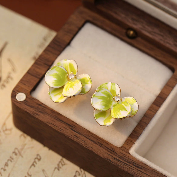 Women's Light Luxury Highend Elegant Copper Flower Electroplated Earrings