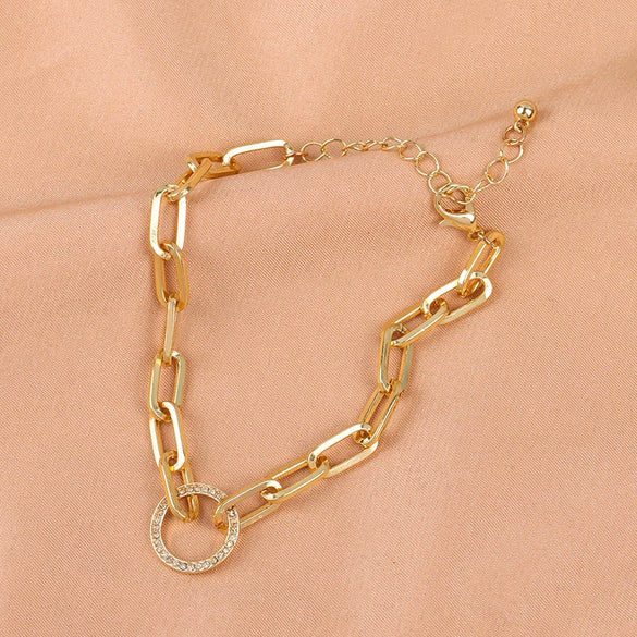 Women's Light Luxury Niche Design Sense All Match Bracelet In Alloy With Star Pattern And Electroplating Treatment