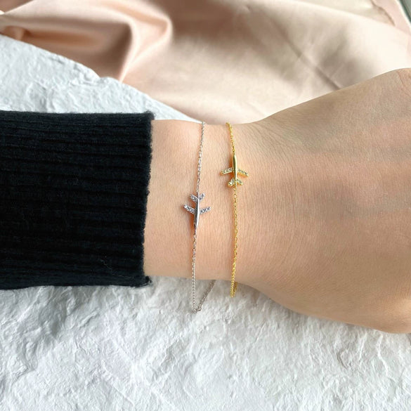 Women's Light Luxury S925 Sterling Silver Bracelet With Aircraft Pendant And Electroplating Design