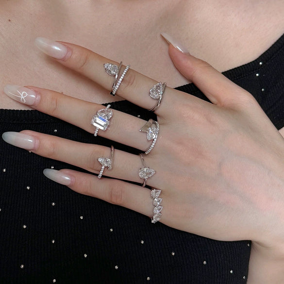 Women's Light Luxury S925 Sterling Silver Pearshaped Geometric Ring With Electroplating
