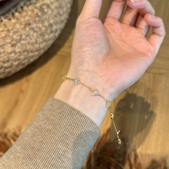 Women's Light Luxury 925 Silver Bracelet With Flower And Four Leaf Clover Geometric Pattern Electroplated