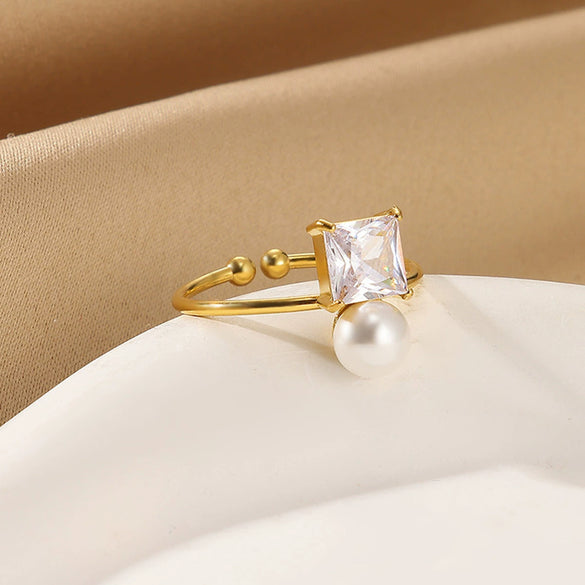 Women's Light Luxury Stainless Steel Imitation Pearl Geometric Ring Set With Diamonds