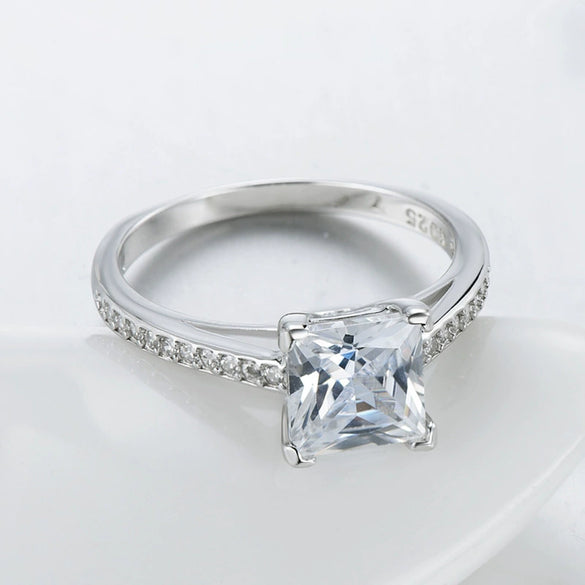 Women's Light Luxury 925 Sterling Silver Geometric Ring Set With Diamonds And Electroplated White Golden Seiko Design
