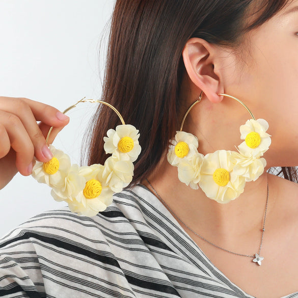Women's Light Luxury Style Handmade Knitting Flower Pattern Alloy And Stainless Steel Earrings