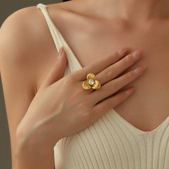 Women's Light Luxury Threedimensional Flower Design Diamondencrusted Stainless Steel Open Ring With Electroplating