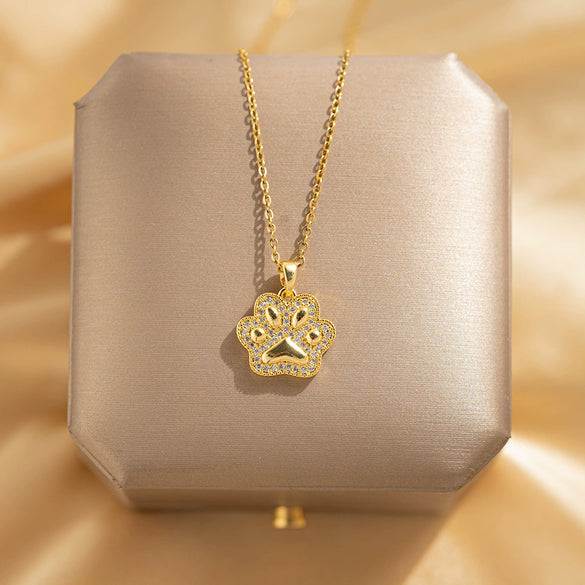 Women's Light Luxury Titanium Steel Necklace With Copper Cat's Claw Pendant Electroplated Animal Zodiac Pattern O Word Chain