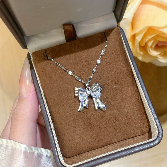 Women's Light Luxury Titanium Steel Water Wave Chain Necklace With Copper Inlaid Zircon Pendant