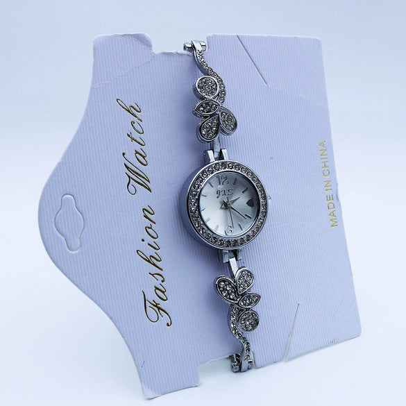 Women's Luxury Alloy Bracelet Watch With Round Dial And Quartz Movement