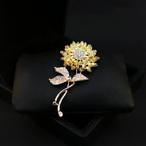 Women's Luxury Alloy Sunflower Brooch With Electroplating