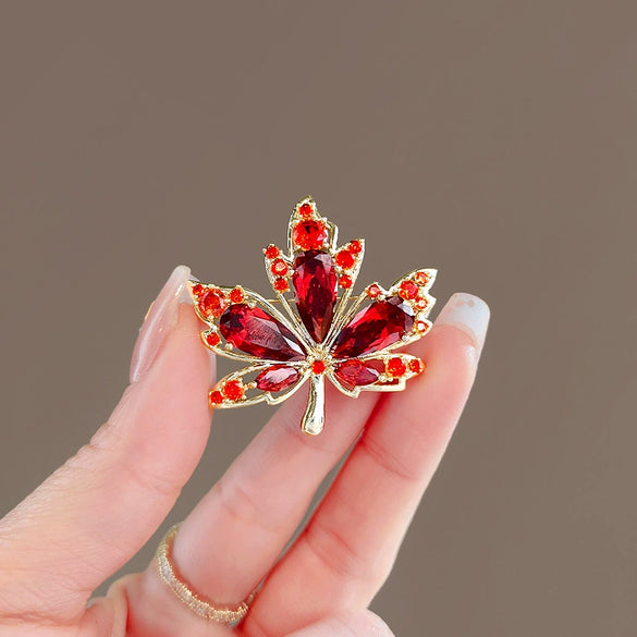 Women's Luxury Highend Alloy Crystal Maple Leaf Suit Brooch Electroplated Accessories