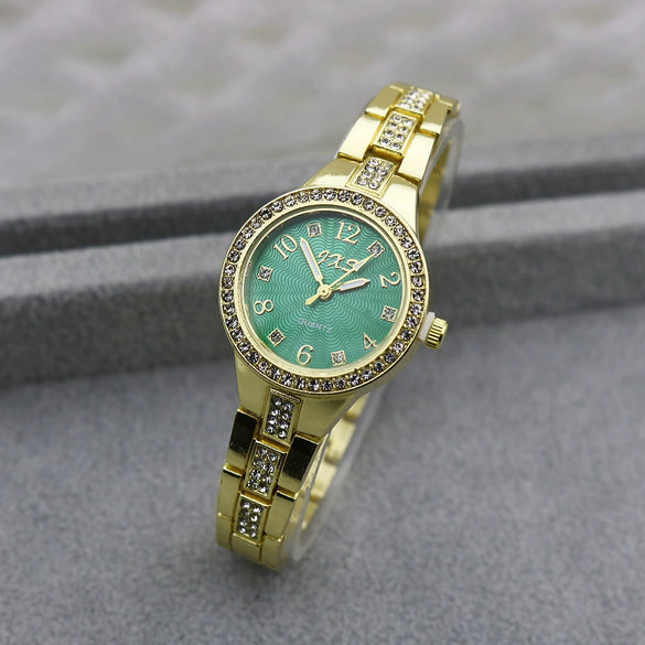 Women's Luxury Leisure Metal Quartz Watch With Round Dial And Stainless Steel Strap