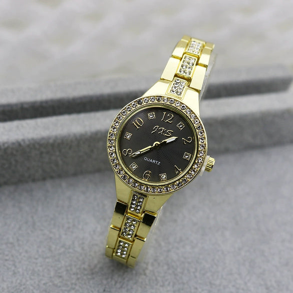 Women's Luxury Leisure Metal Quartz Watch With Round Dial And Stainless Steel Strap