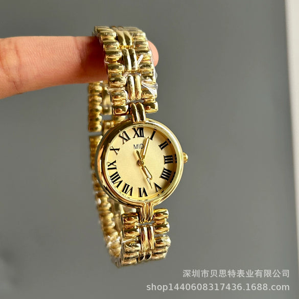 Women's Luxury Retro Bracelet Watch With Oval Dial Metal Case And Fine Steel Strap