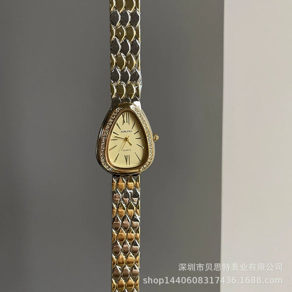 Women's Luxury Retro Bracelet Watch With Oval Dial Metal Case And Fine Steel Strap