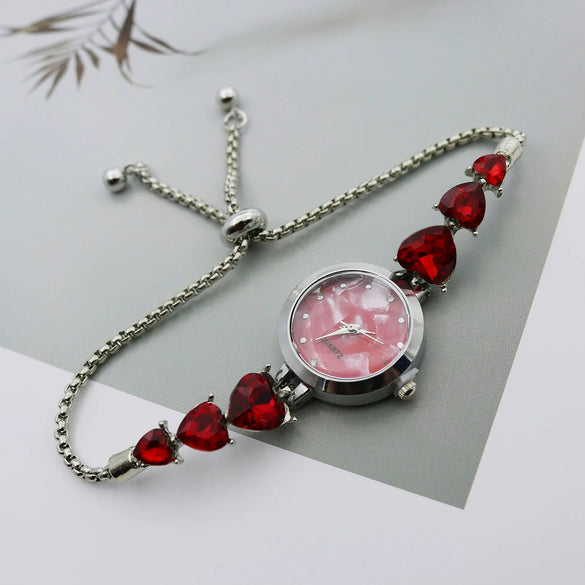 Women's Luxury Retro Round Alloy And Stainless Steel Bracelet Watch