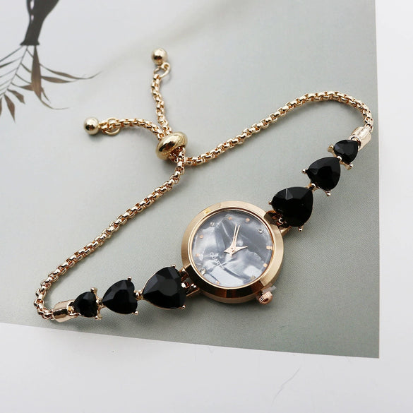 Women's Luxury Retro Round Alloy And Stainless Steel Bracelet Watch