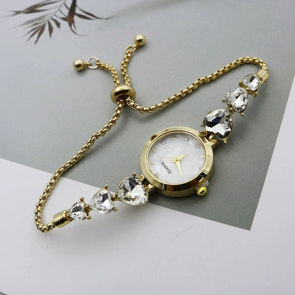 Women's Luxury Retro Round Alloy And Stainless Steel Bracelet Watch