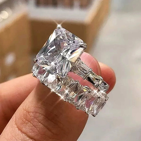 Women's Luxury Seiko Copper Ring With Geometric Style And Zircon Design Emerald Cut