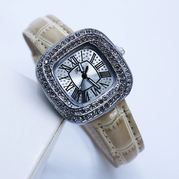 Women's Luxury Square Alloy Case Pu Strap Diamondembedded Watch With Roman Dial