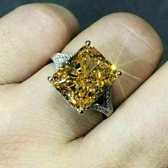 Women's Luxury Square Zircon Ring With Four Claw Setting Copper Geometry Style