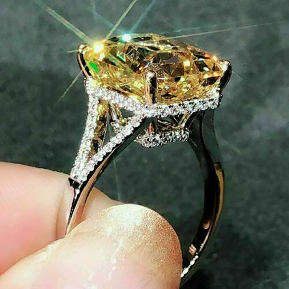 Women's Luxury Square Zircon Ring With Four Claw Setting Copper Geometry Style