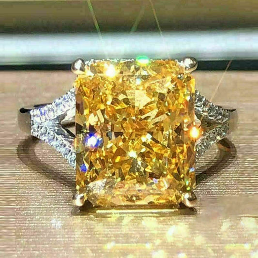 Women's Luxury Square Zircon Ring With Four Claw Setting Copper Geometry Style