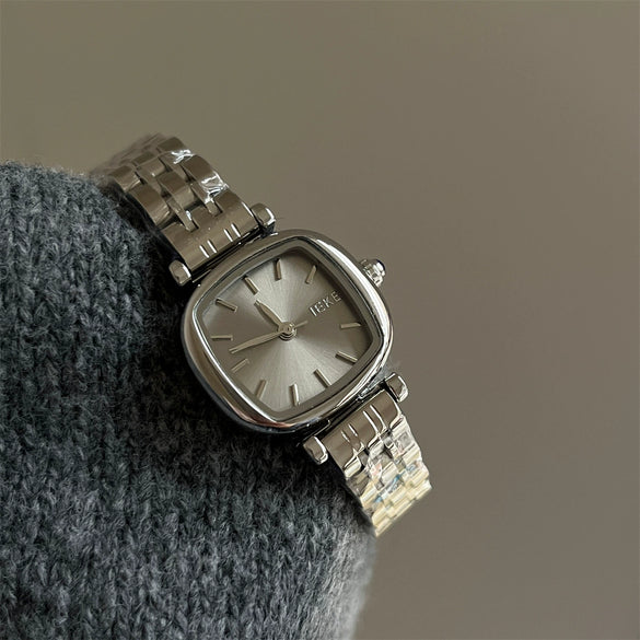Women's Luxury Steel Band Quartz Watch Gray Silver Simple Elegant Cold Style