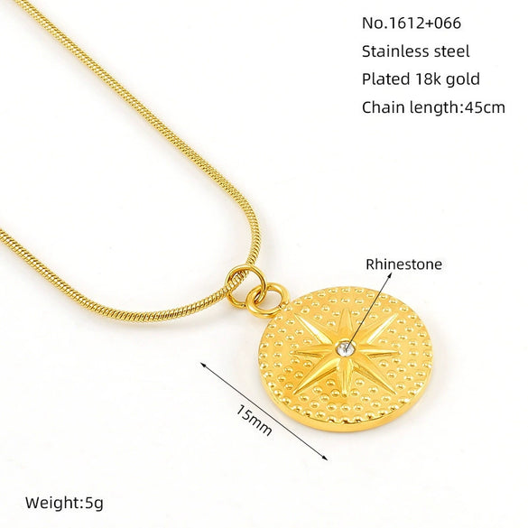 Women's Luxury Titanium Steel Geometric Eight Mang Star Necklace With Electroplating Treatment