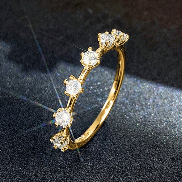 Women's Luxury Zircon Ring Copper Platinum Plated Geometric Simple Style