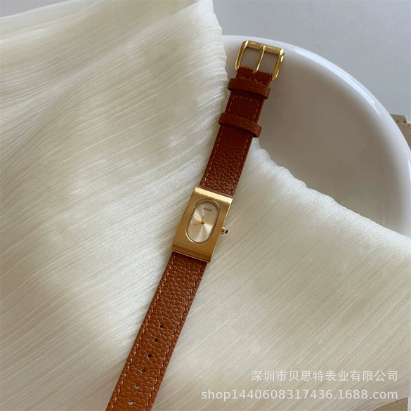 Women's Medieval Style Alloy Case Rectangular Quartz Watch