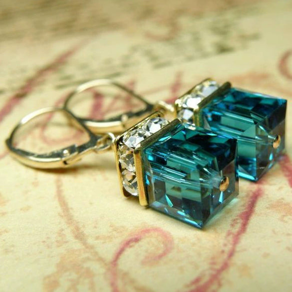 Women's Medieval Style Metal Drop Shaped Earrings With Blue Green Square Design Fashion Ear Jewelry