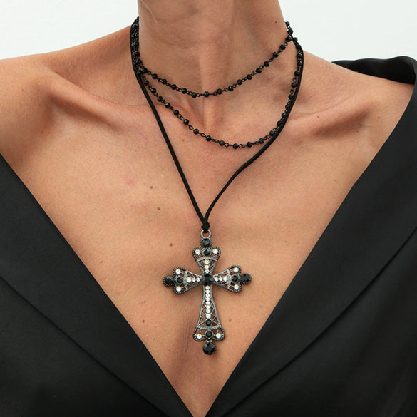 Women's Metal Alloy Geometric Diamond Set Clavicle Necklace