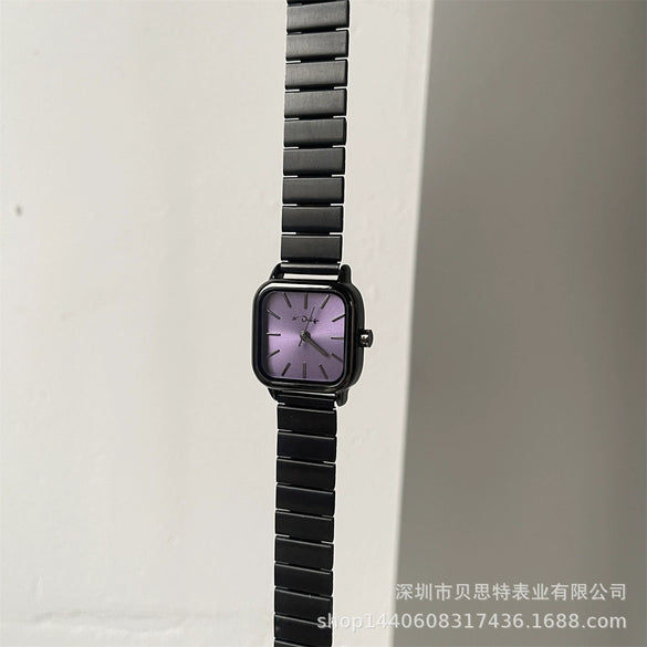 Women's Metal Alloy Square Dial Vintage Quartz Fashionable Watch
