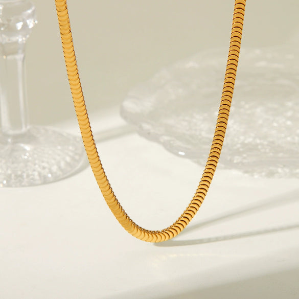 Women's Metal Cold Style Centipede Chain Stainless Steel And Titanium Steel Necklace With Geometric Pattern And Electroplating