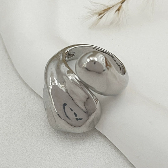 Women's Metal Geometric Liquid Metal Pleated Opening Ring With Electroplating
