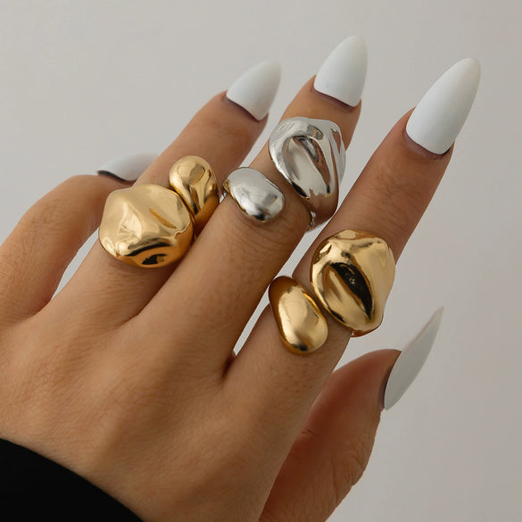 Women's Metal Geometric Liquid Metal Pleated Opening Ring With Electroplating