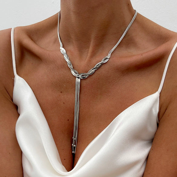 Women's Metal Geometric Woven Snake Bone Chain Clavicle Necklace With Electroplating