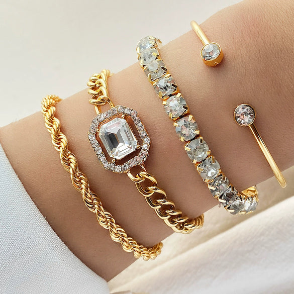 Women's Metal Heart Pattern Stacked Exaggerated Thread Chain Alloy Bracelet Fourpiece Set With Electroplating