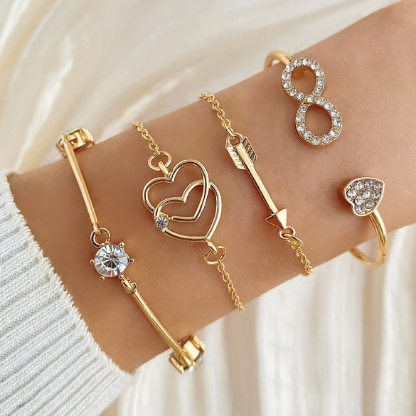 Women's Metal Heart Pattern Stacked Exaggerated Thread Chain Alloy Bracelet Fourpiece Set With Electroplating
