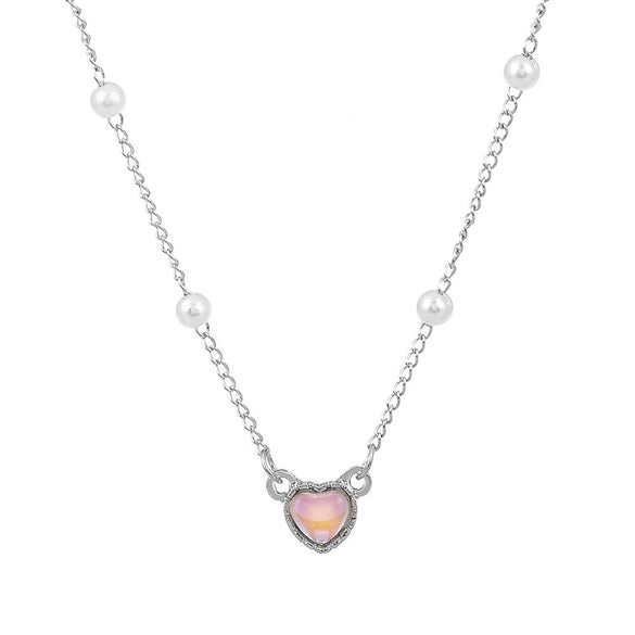 Women's Metal Heart Shaped Geometric Ins Style Electroplated Clavicle Chain Necklace
