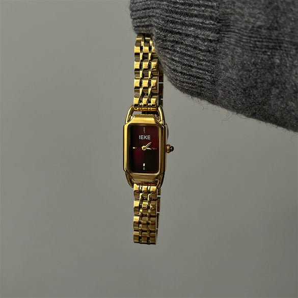 Women's Metal Steel Band Quartz Watch Medieval Style Alloy Case Ordinary Glass Mirror Printed Logo