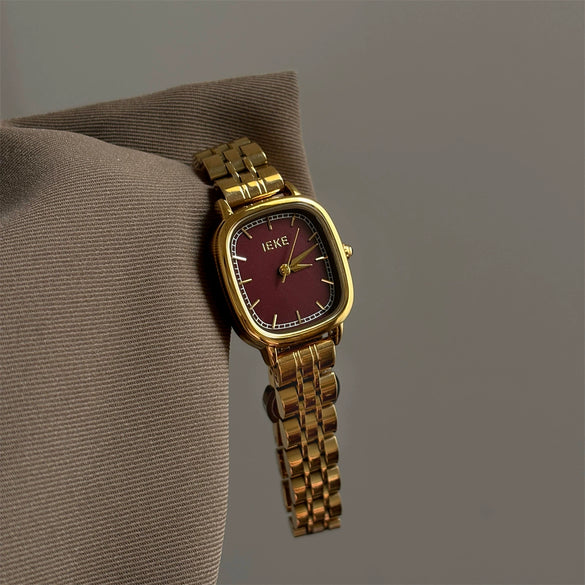 Women's Metal Steel Band Quartz Watch Medieval Style Alloy Case Ordinary Glass Mirror Printed Logo