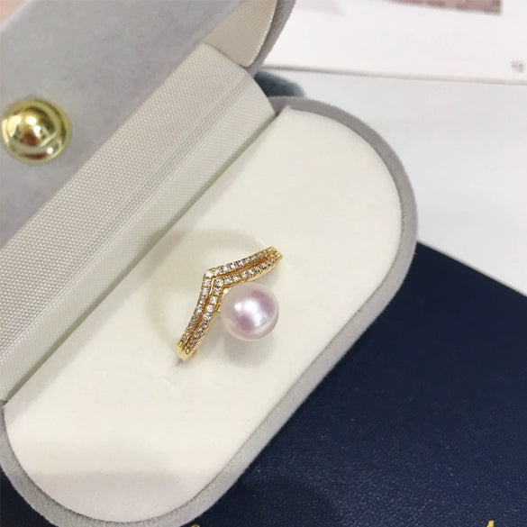 Women's Microinlaid Zircon And Natural Freshwater Pearl Ring Copper Triangle Design