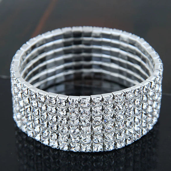 Women's Minimalist Alloy Rhinestone Inlay Elastic Bracelet Luxury Full Diamond Style Bridal Fashion Bracelet