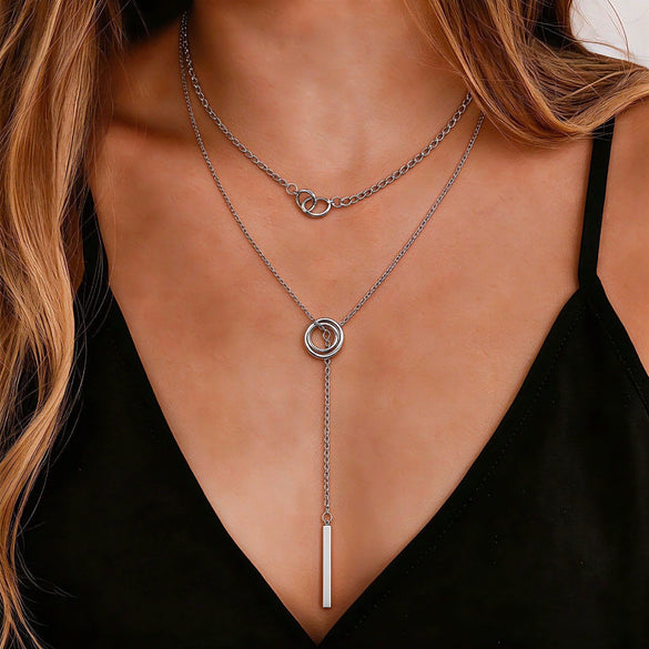 Women's Minimalist Doublelayer Doublering Geometric Round Alloy Necklace With Adjustable Chain And Polished Electroplated Finish