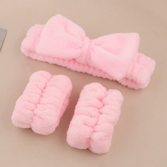 Women's Minimalist Fabric Headband And Wrist Band Set With Bow Tie Design